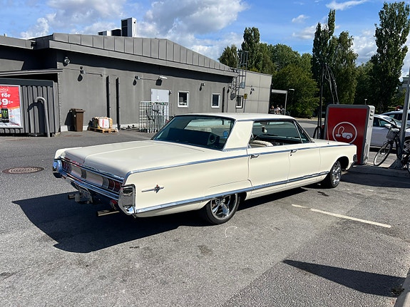 Chrysler 300 3 of 16