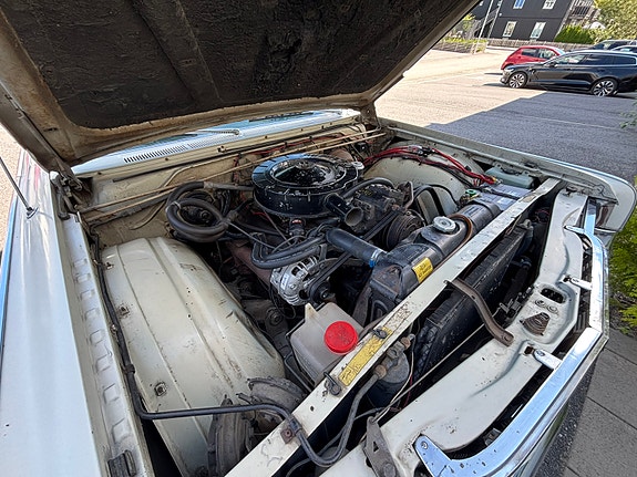 Chrysler 300 7 of 16