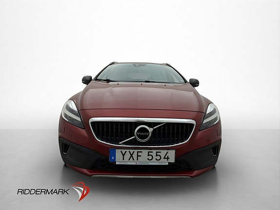 Volvo V40 Cross Country 2 of 30