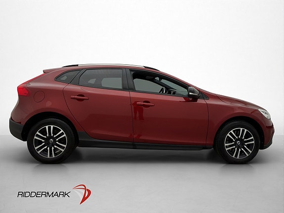 Volvo V40 Cross Country 4 of 30