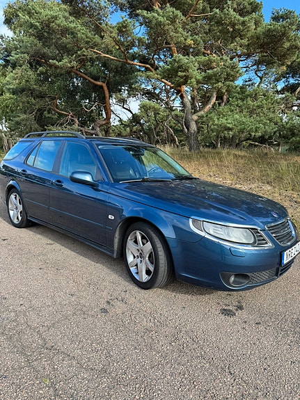 Saab 9-5 2 of 9