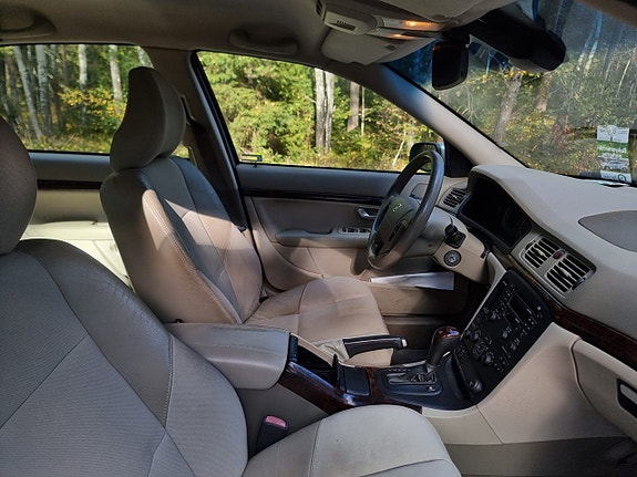 Volvo S80 9 of 15