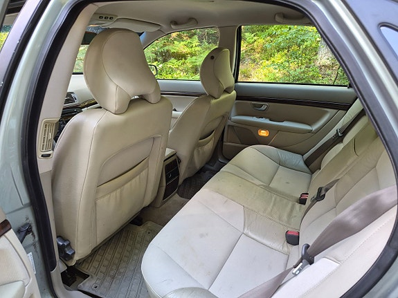 Volvo S80 11 of 16