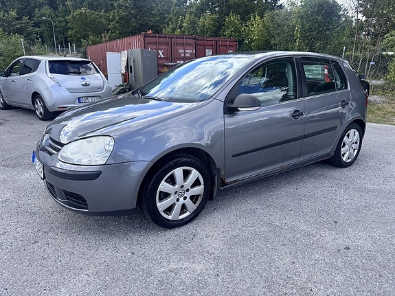 Volkswagen Golf V 3 of 6