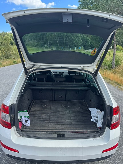 Skoda Octavia 7 of 12