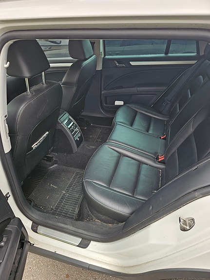 Skoda Superb 4 of 4
