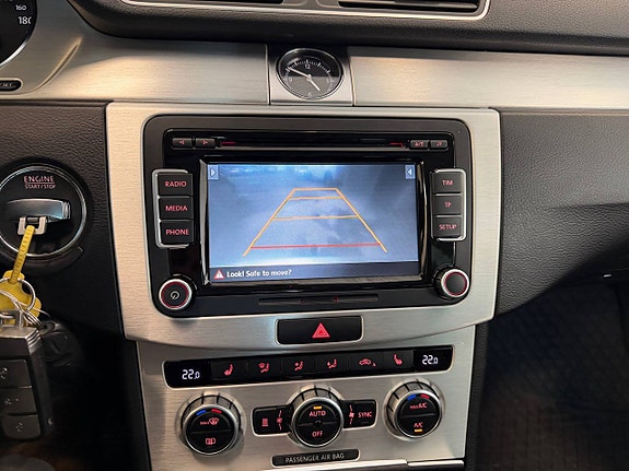 Volkswagen Passat Alltrack 11 of 13
