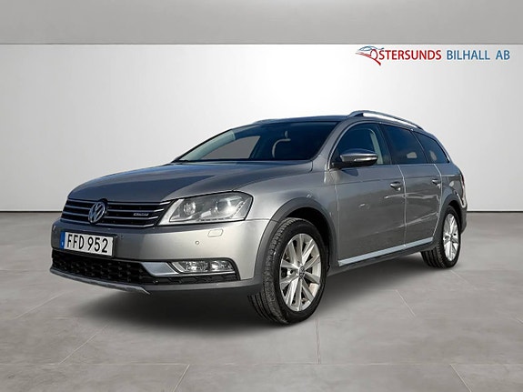 Volkswagen Passat Alltrack 3 of 13