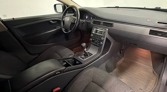 Volvo XC70 7 of 8