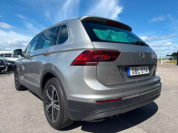 Volkswagen Tiguan 2 of 17