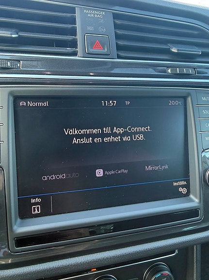 Volkswagen Tiguan 13 of 17