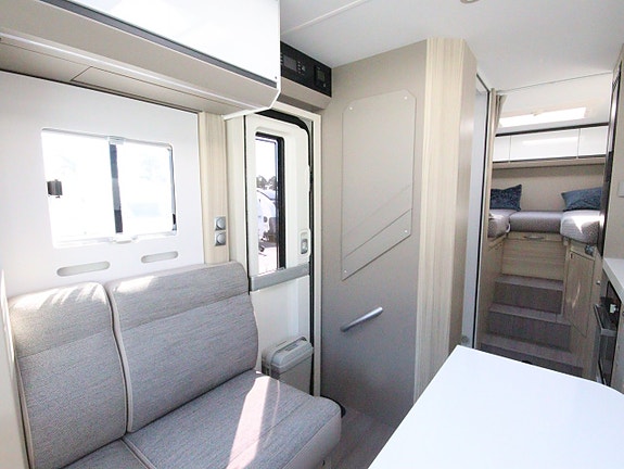 Adria Compact Supreme DL Automat 9 of 17