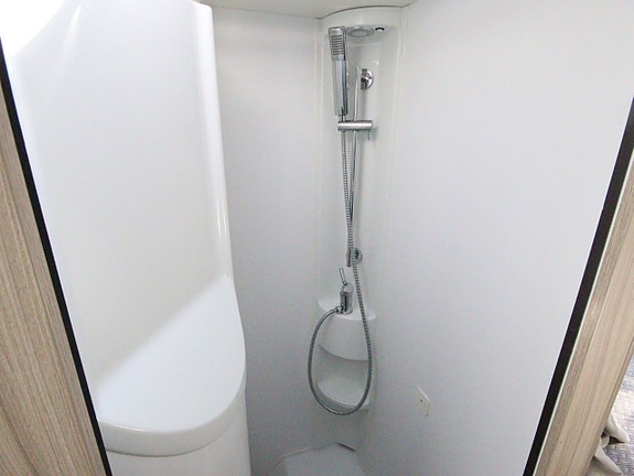 Adria Compact Supreme DL Automat 14 of 17