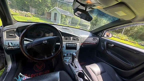 Volvo V70 9 of 10