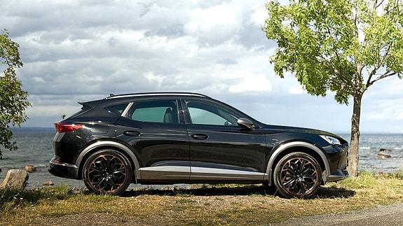 Cupra Formentor 2 of 11