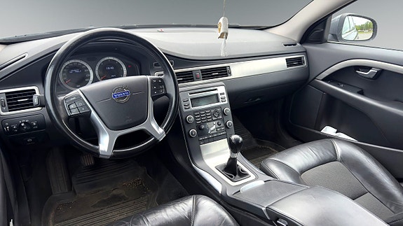Volvo V70 5 of 8