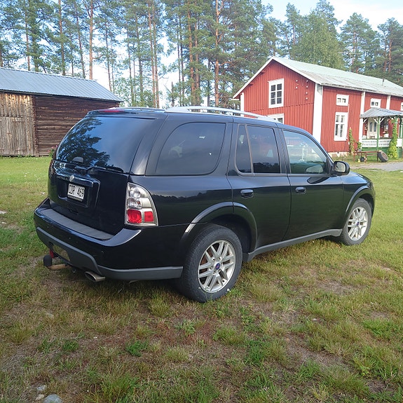 Saab 9-7X 2 of 9