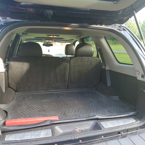 Saab 9-7X 7 of 9