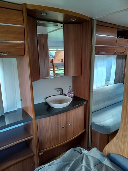 Adria Adria Alpina 743 UK Barnkammarvagn 12 of 15