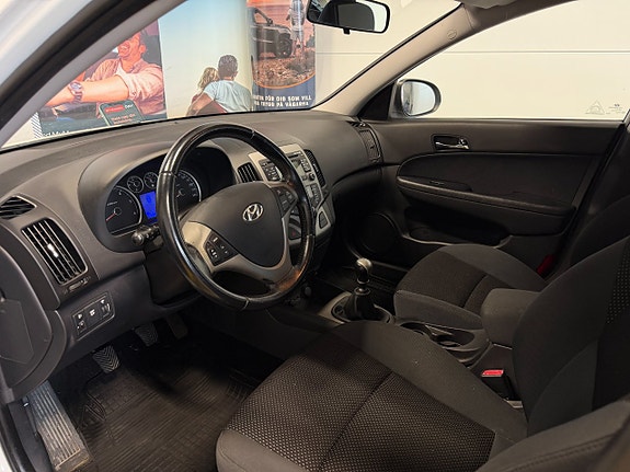 Hyundai i30 13 of 25