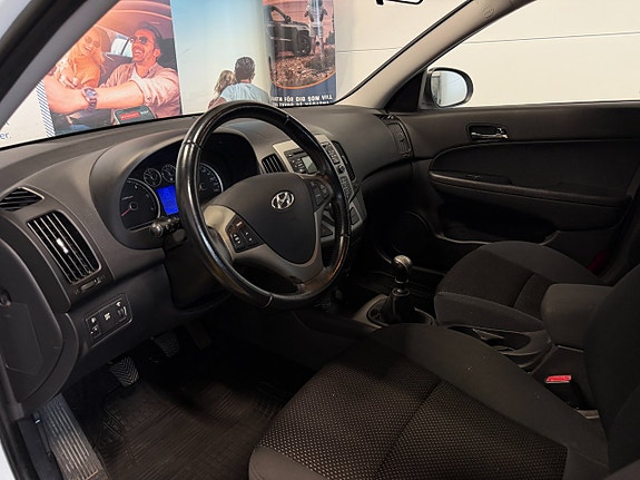 Hyundai i30 15 of 25