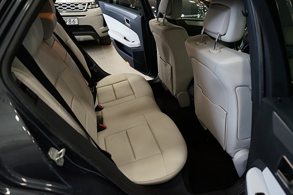 Mercedes-Benz E220 10 of 24