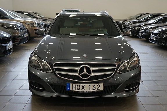 Mercedes-Benz E220 24 of 24