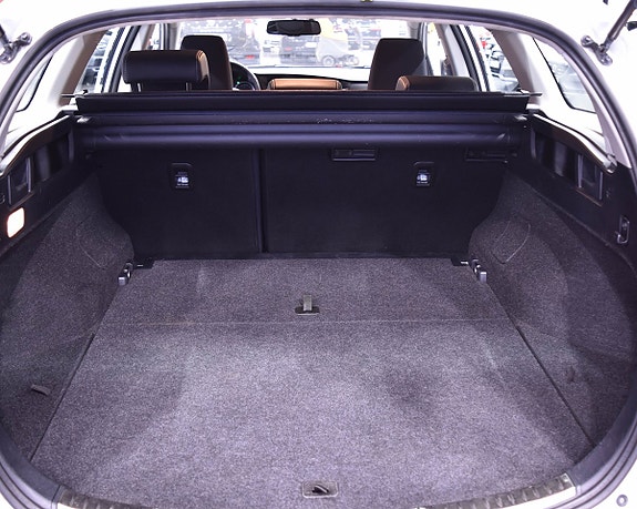 Toyota Auris 15 of 15