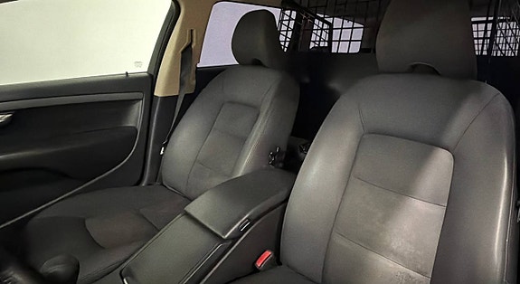 Volvo V70 9 of 10