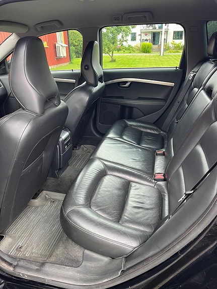 Volvo V70 9 of 11