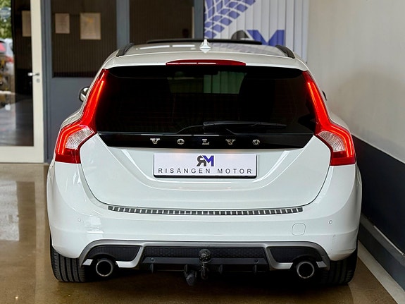 Volvo V60 3 of 18