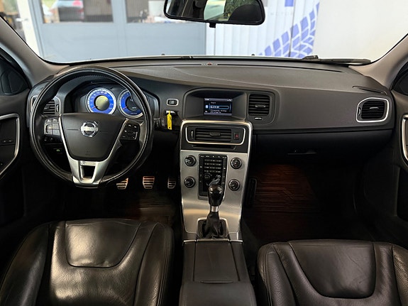Volvo V60 10 of 18