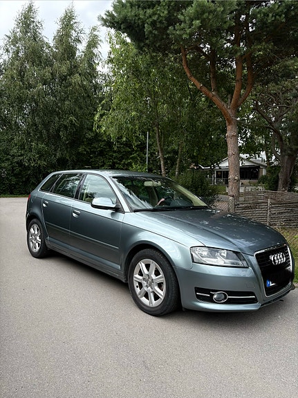 Audi A3 8 of 12