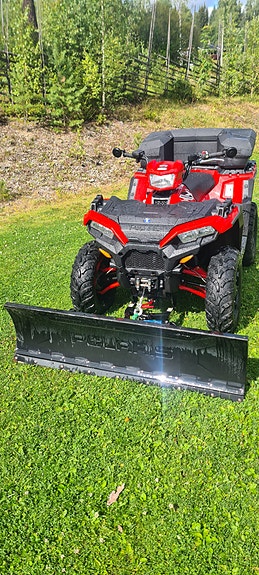 Polaris Sportsman XP 1000 2 of 8