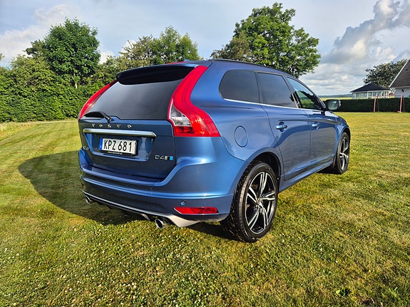Volvo XC60 3 of 7