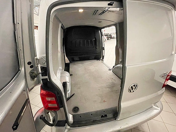 Volkswagen Transporter 6 of 7