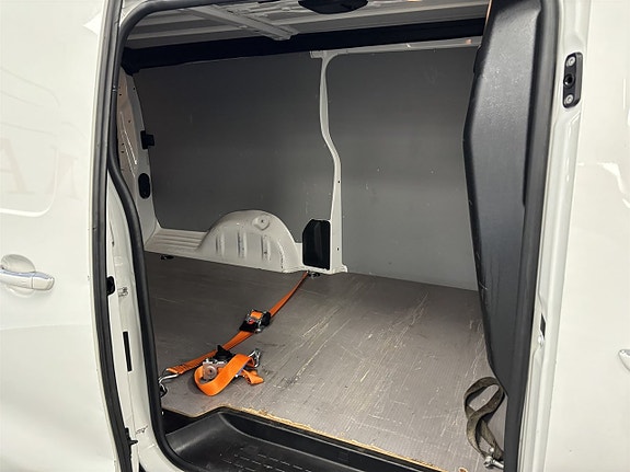 Opel Vivaro 5 of 8