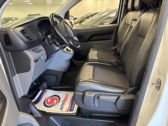 Opel Vivaro 6 of 8