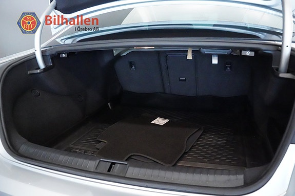 Volkswagen Passat 24 of 30