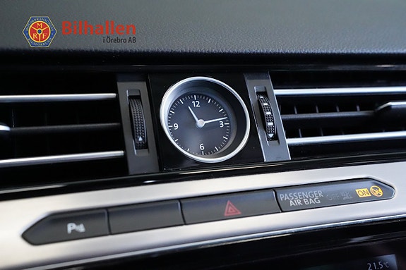 Volkswagen Passat 14 of 30