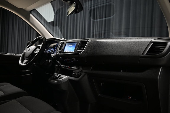 Toyota Proace 28 of 30