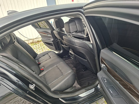 BMW 730 10 of 10