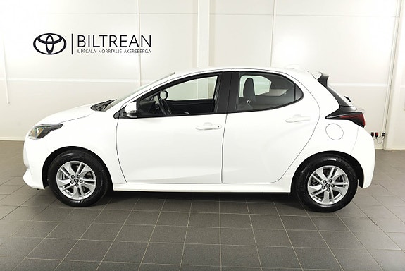 Toyota Yaris 3 of 18