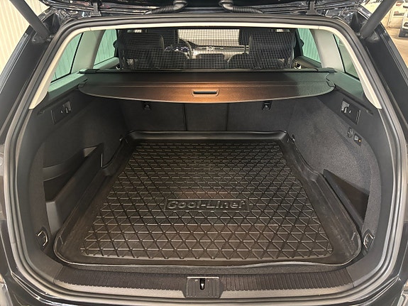Volkswagen Passat 19 of 21