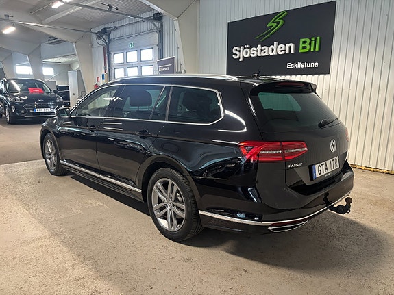 Volkswagen Passat 3 of 21