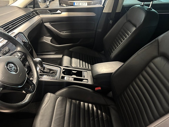 Volkswagen Passat 8 of 21