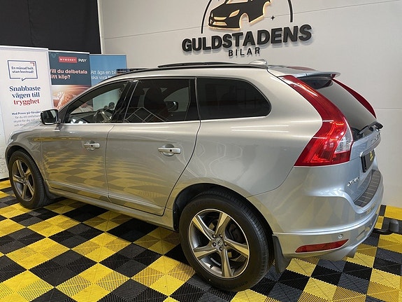 Volvo XC60 12 of 29