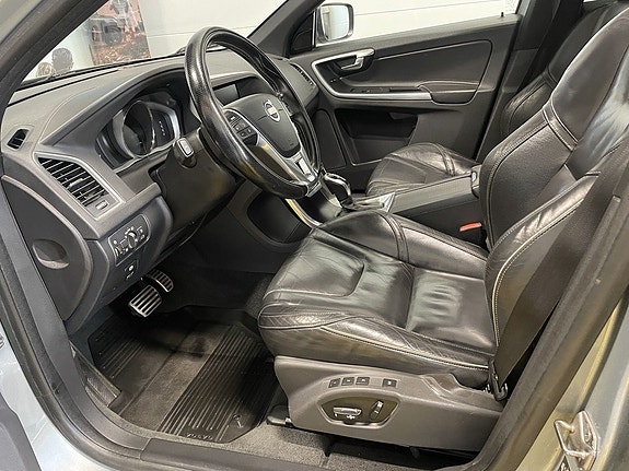 Volvo XC60 18 of 29