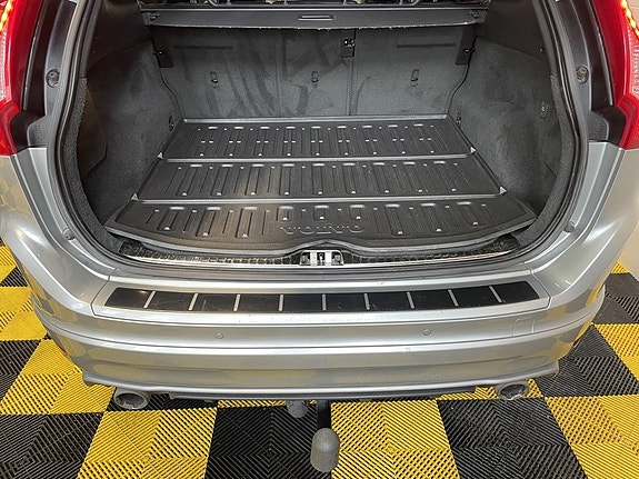 Volvo XC60 15 of 29