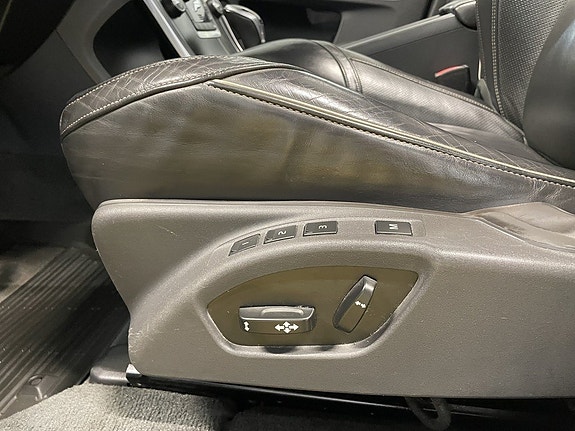 Volvo XC60 19 of 29